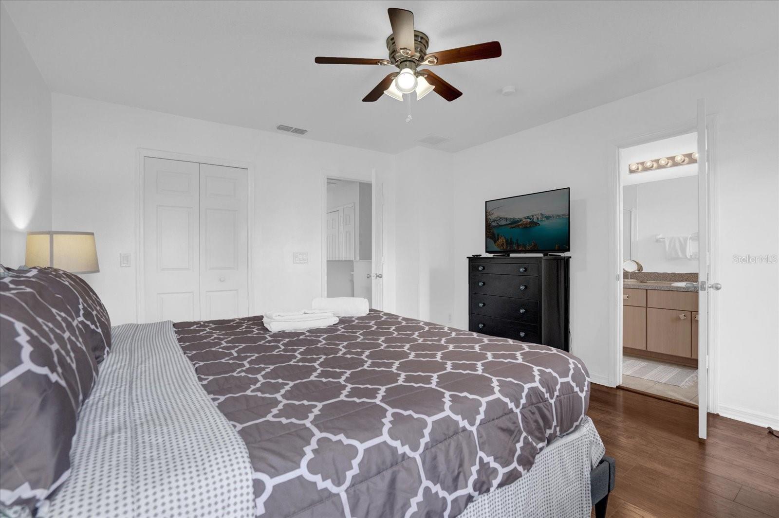 FIESTA KEY - Residential Lease