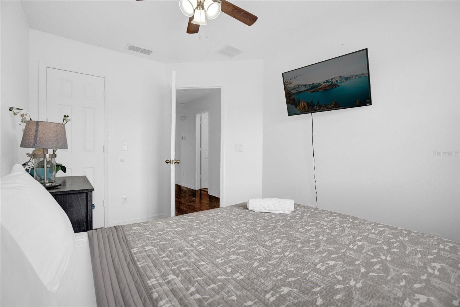 FIESTA KEY - Residential Lease