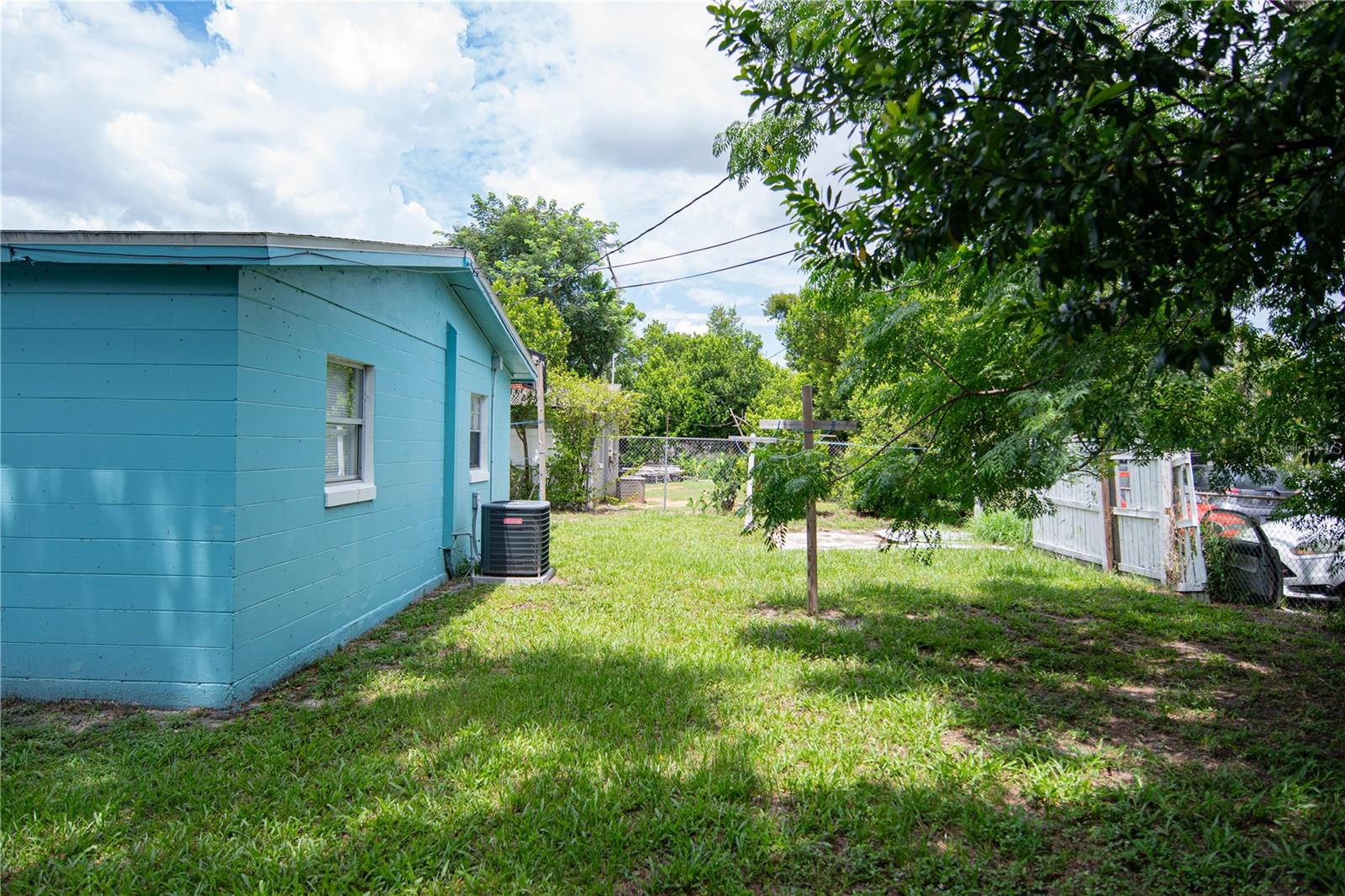 TANGELO PARK SEC 04 - Residential Lease