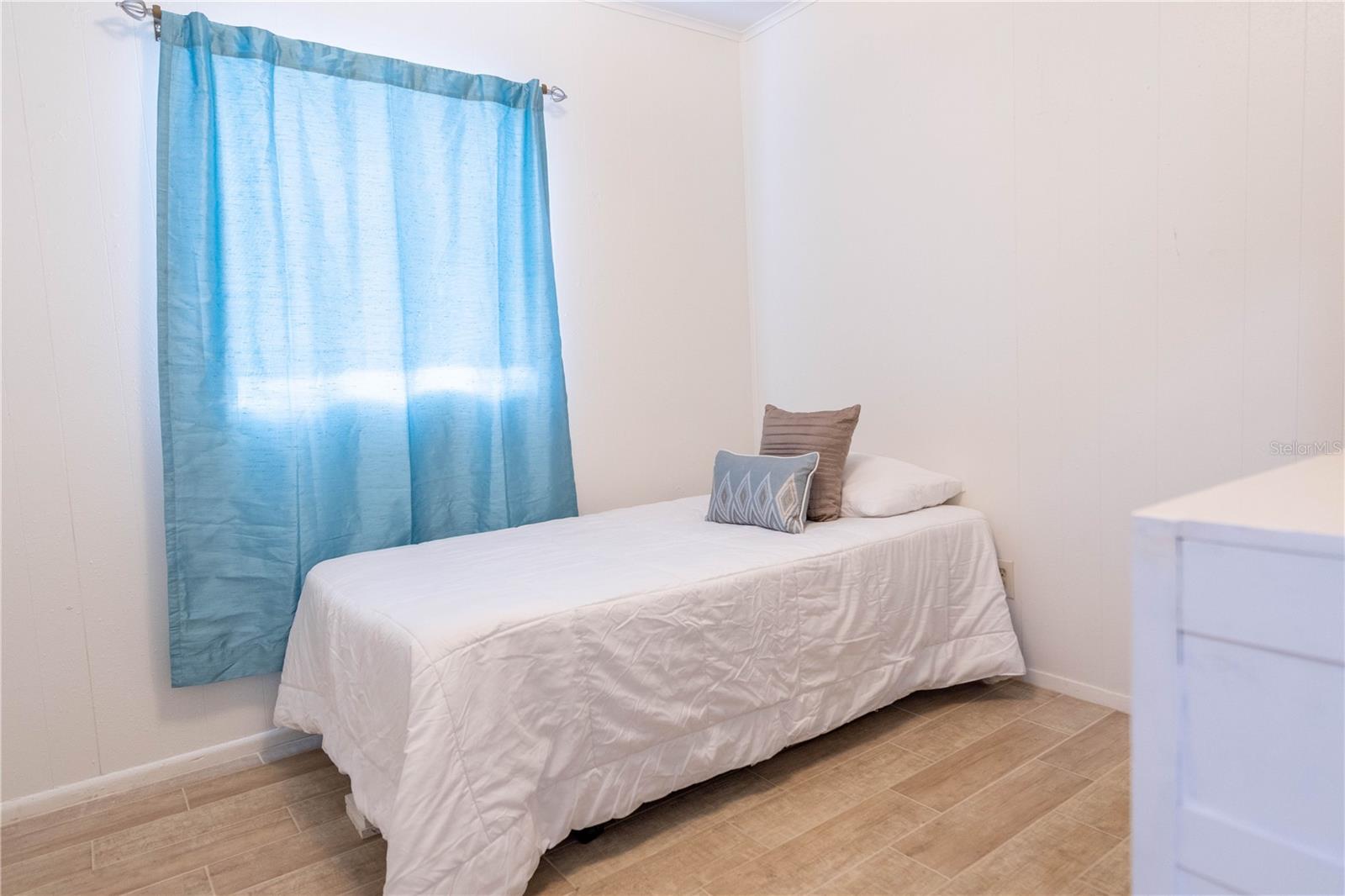 TANGELO PARK SEC 04 - Residential Lease