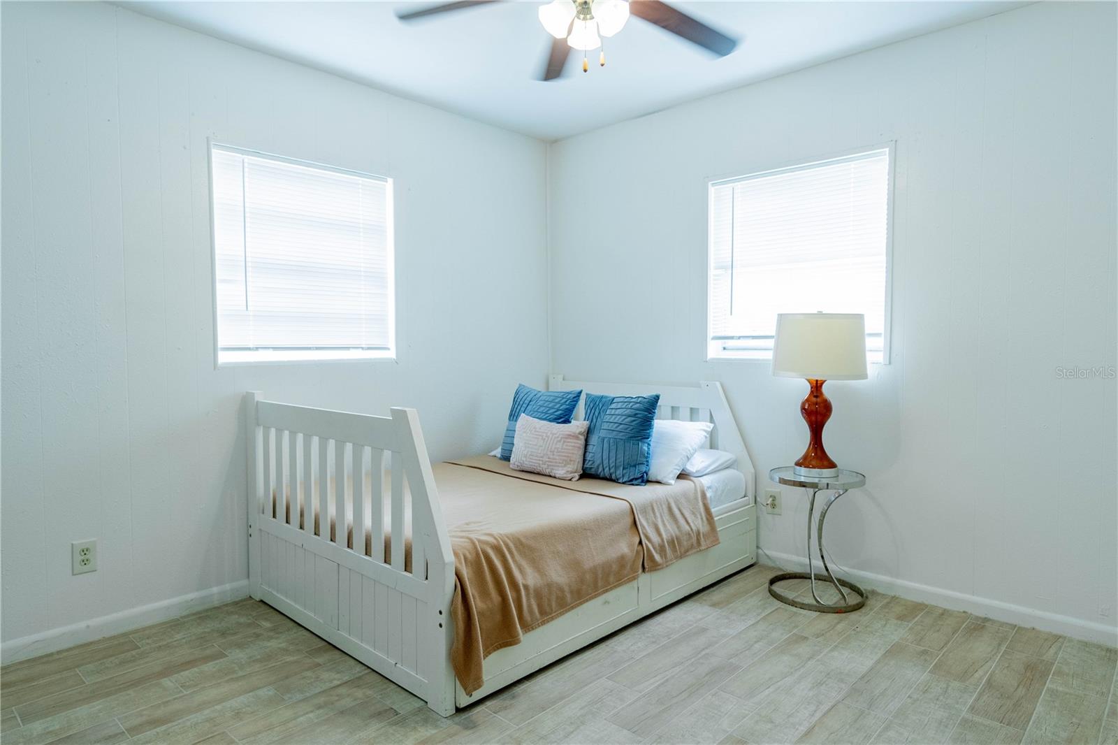 TANGELO PARK SEC 04 - Residential Lease