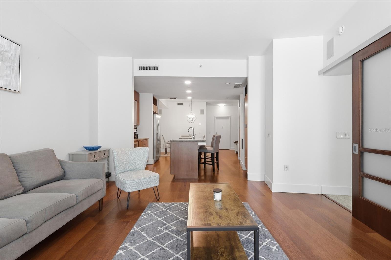 THE PLACE AT CHANNELSIDE A CON - Residential