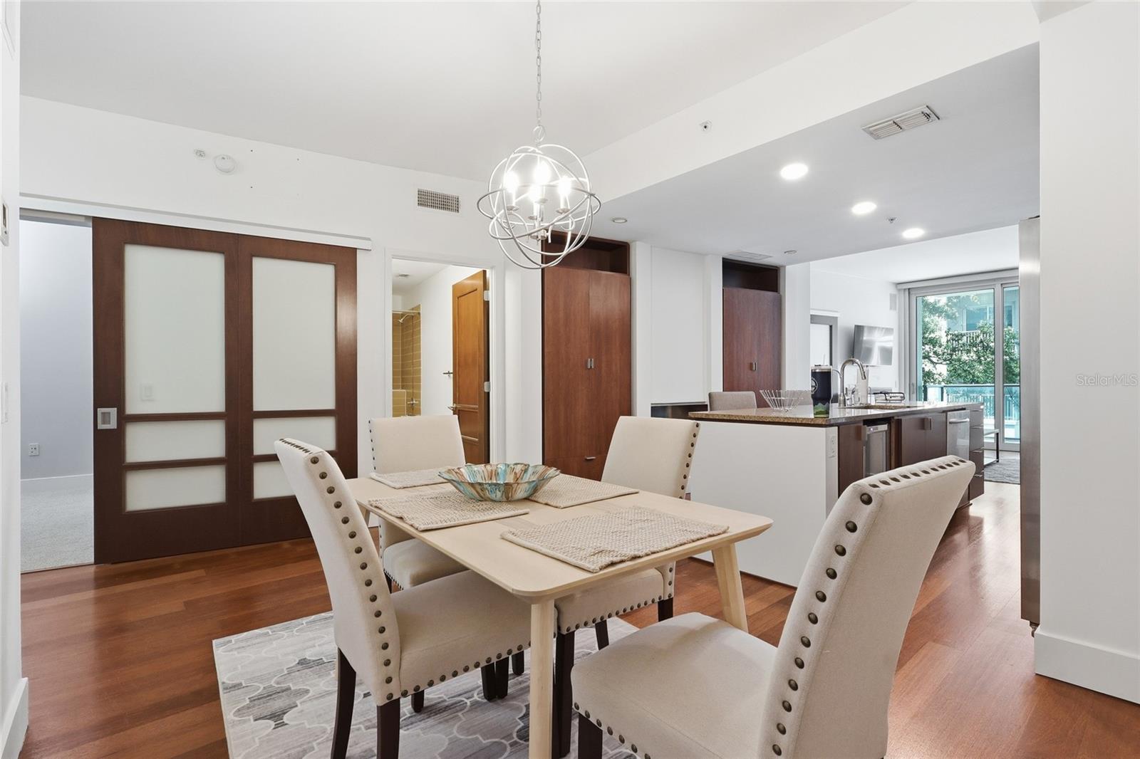 THE PLACE AT CHANNELSIDE A CON - Residential