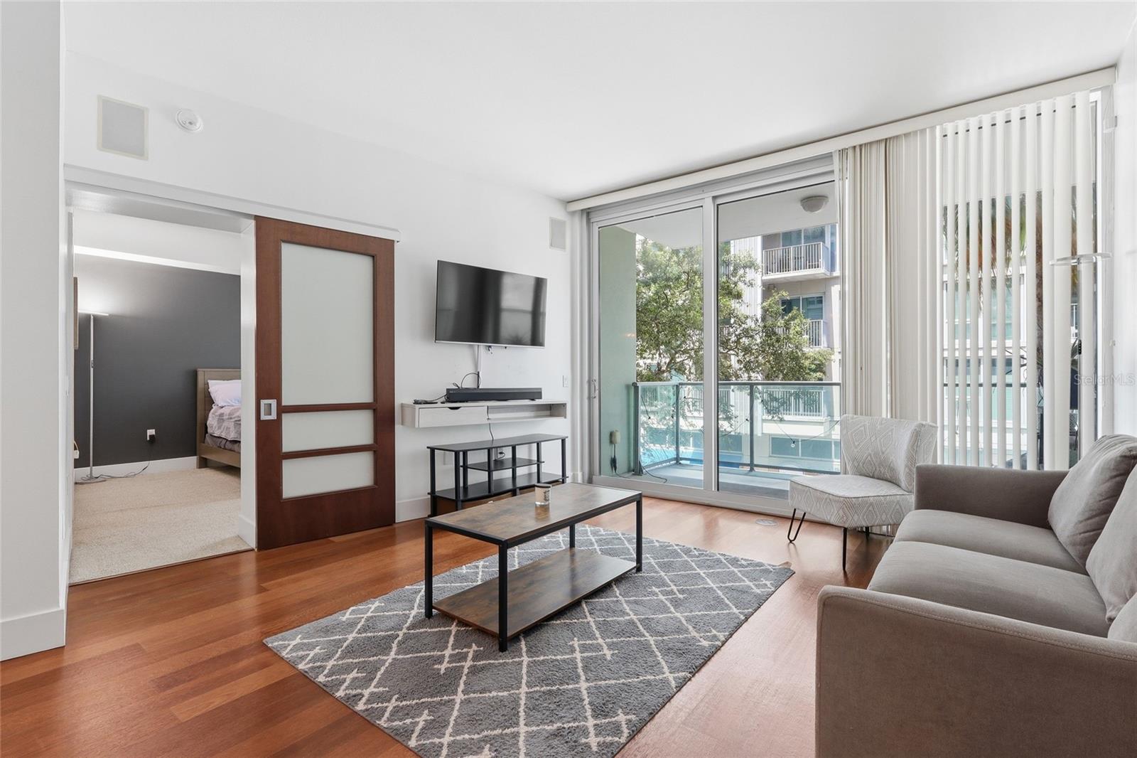 THE PLACE AT CHANNELSIDE A CON - Residential