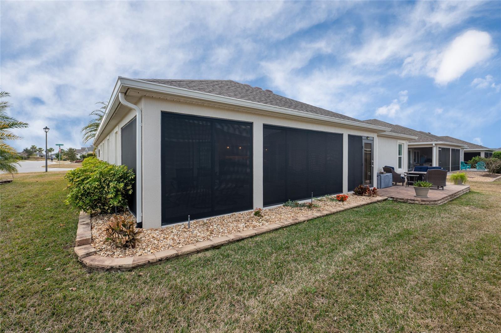 VILLAGES/SOUTHERN OAKS UN 51 - Residential