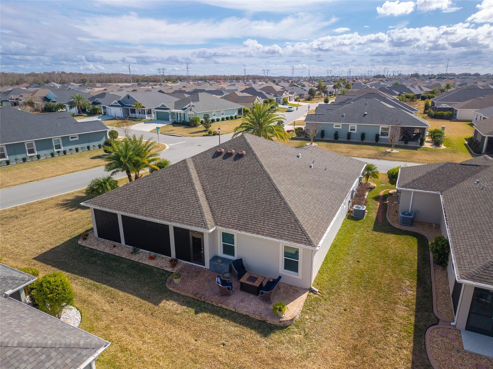 VILLAGES/SOUTHERN OAKS UN 51 - Residential
