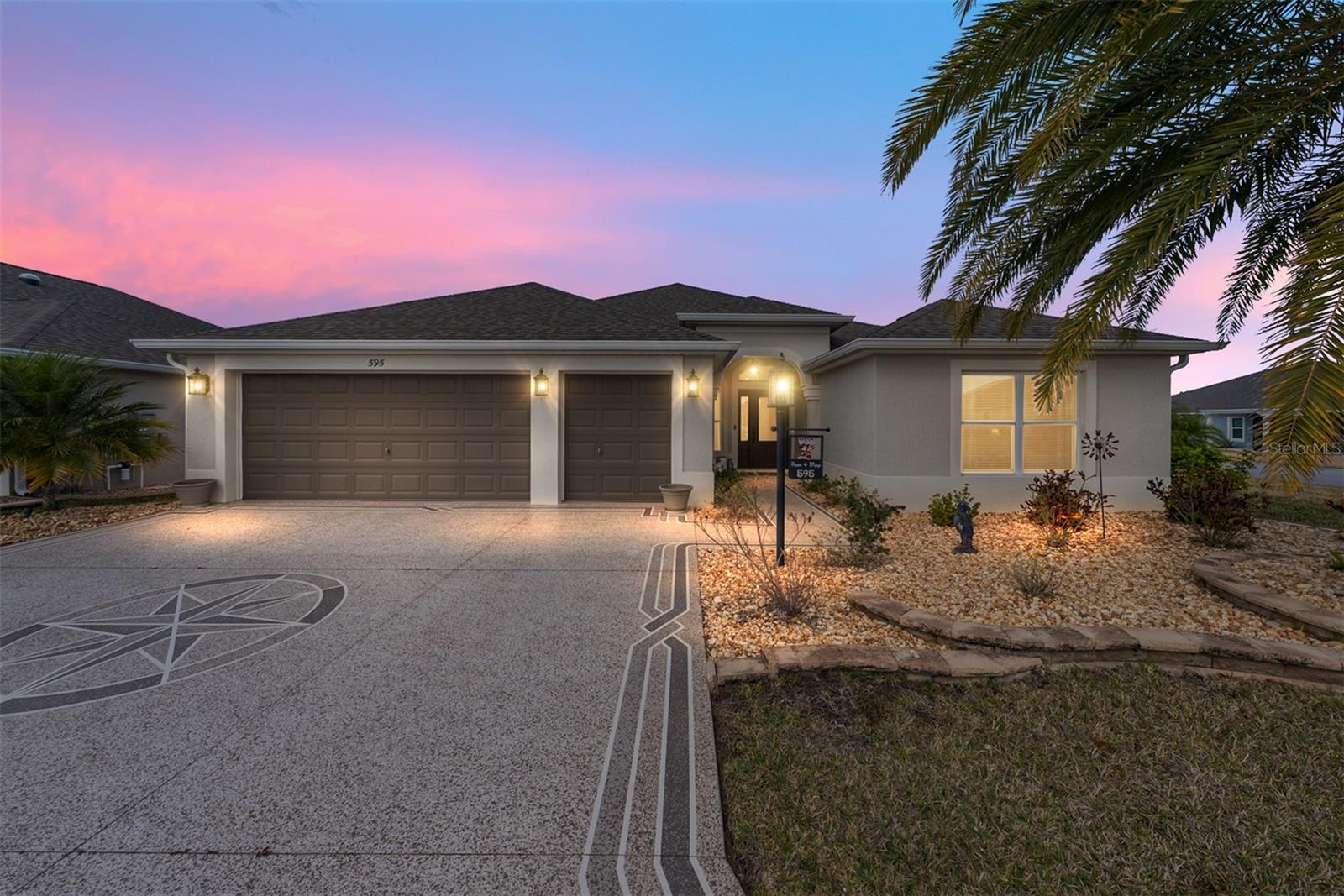 VILLAGES/SOUTHERN OAKS UN 51 - Residential