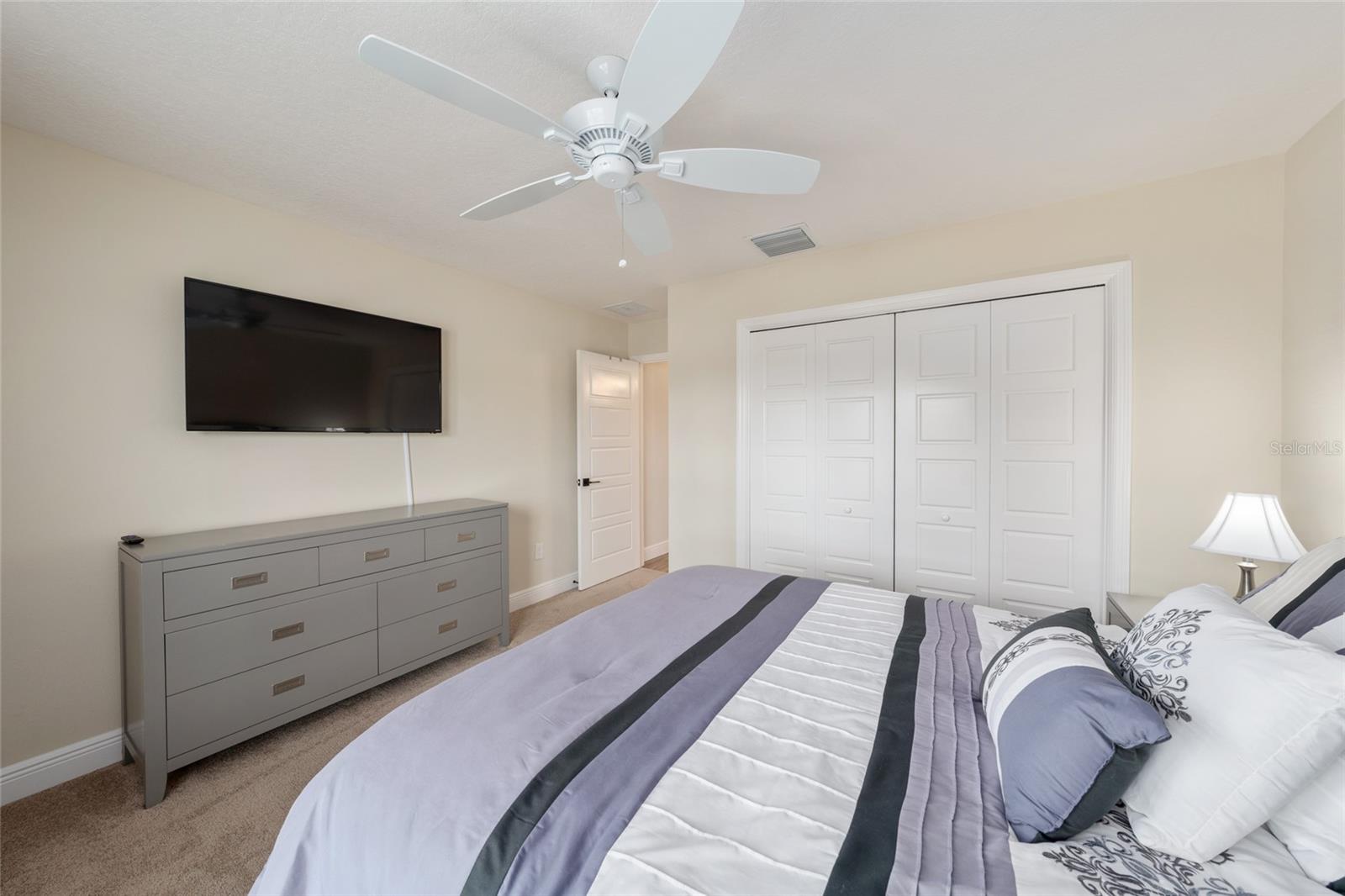VILLAGES/SOUTHERN OAKS UN 51 - Residential