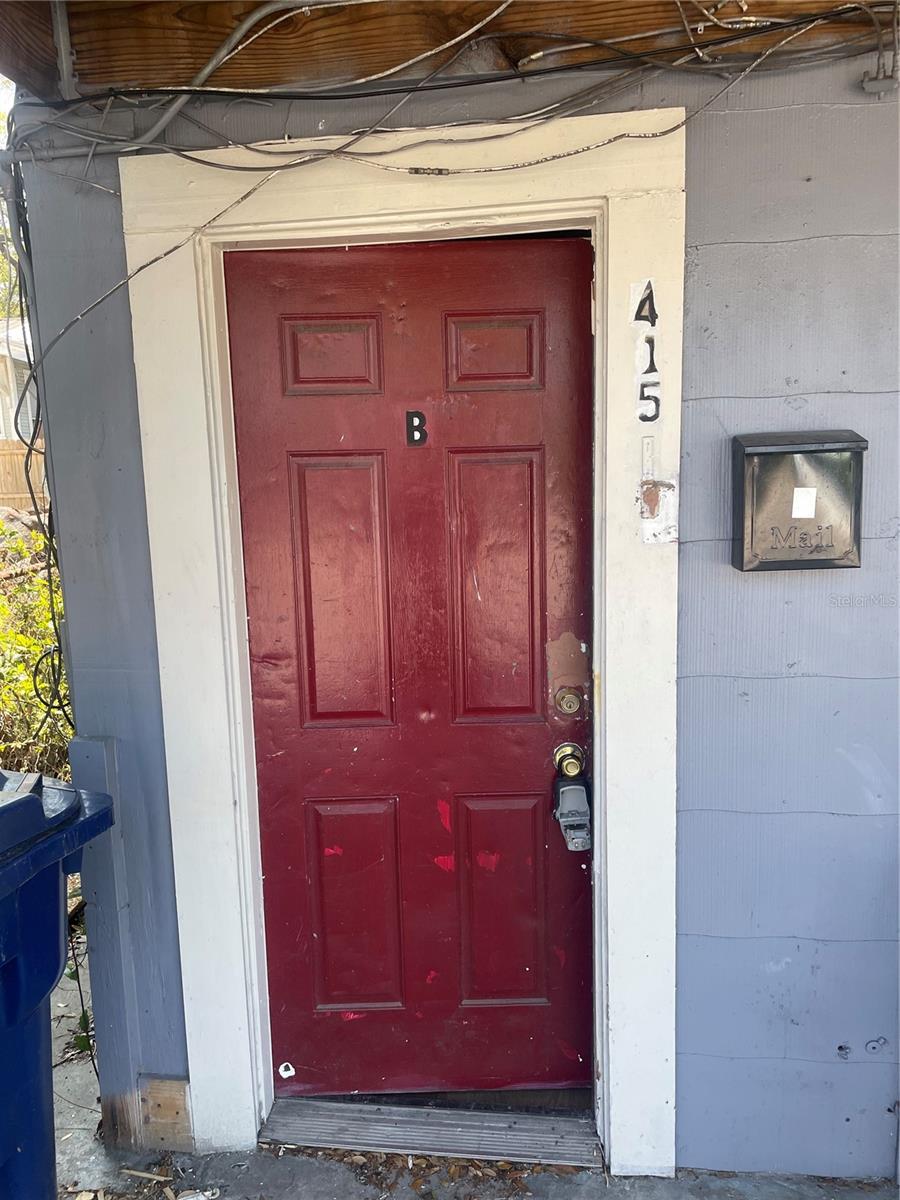 LAKE ROBLES - Residential Income
