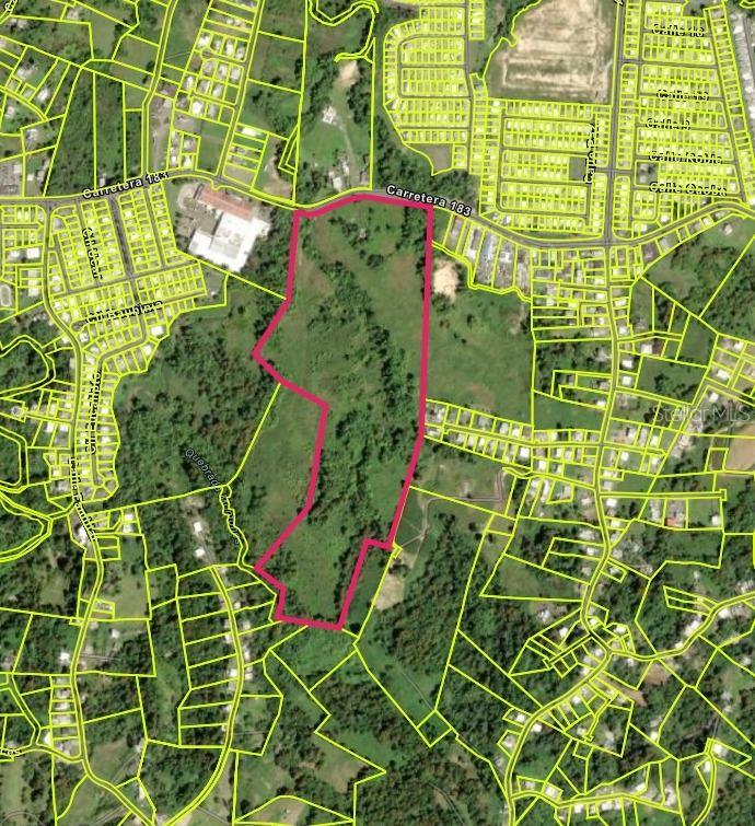 A Unique Investment Opportunity in Las Piedras! – 56.20 Cuerdas
Location: Montones I Neighborhood, Highway 183, Km 1.9, Las Piedras, Puerto Rico.

Description:
Stunning 56.20-acre parcel for sale, strategically located in the Montones I neighborhood of Las Piedras. This property represents one of the most significant land reserves in the area, ideal for large-scale projects, high-tech agriculture, or ecotourism development.

Key Features:

Size: 56.20 acres (spacious land with varied topography).
Zoning: A-G (General Agricultural), allowing for a wide range of nature-related uses, farming, or development potential under current regulations.
Premium Location: Direct access via Highway 183 (Km 1.9), a major road providing quick connections to shopping centers, schools, and highways.
Surroundings: Quiet area with beautiful panoramic views, perfect for those seeking privacy or a natural setting.


Potential:
Given its vast size and zoning, the land is an excellent option for:

Development of high-yield agricultural projects.
Recreational estates or private retreats.
Potential residential development (subject to permits and zoning changes).
Long-term investment property.
Documentation:
The property has an exclusive listing and is ready for evaluation by qualified prospective buyers.