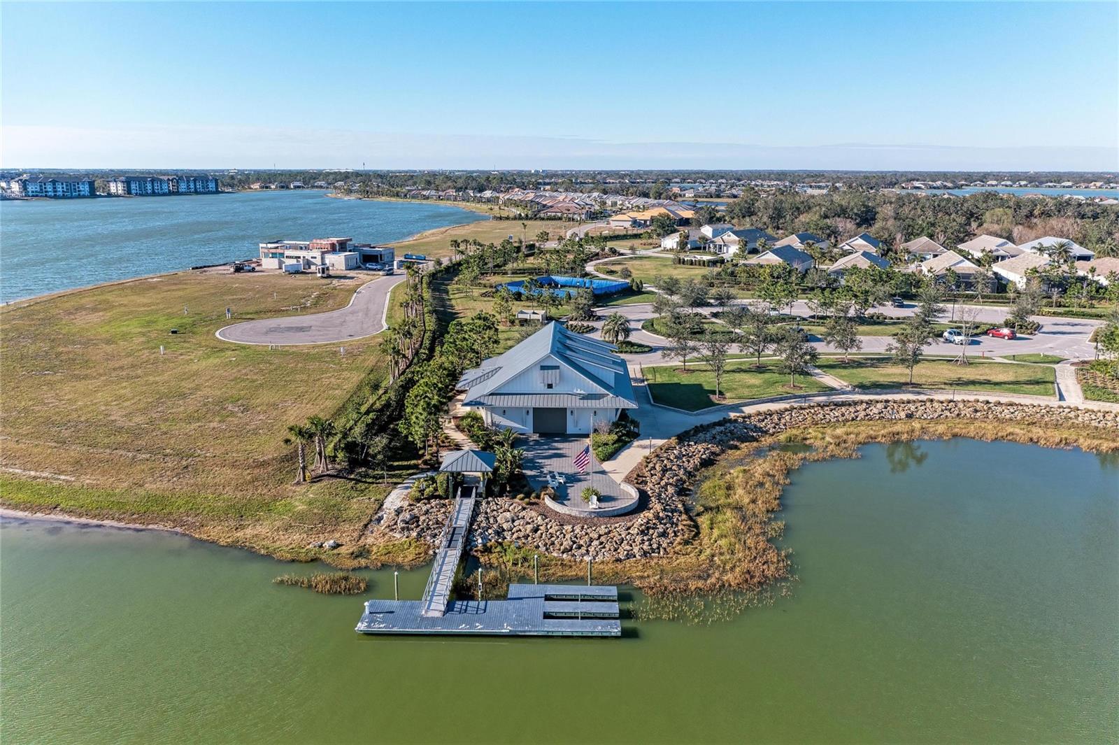 LAKEHOUSE COVE/WATERSIDE PH 5 - Residential