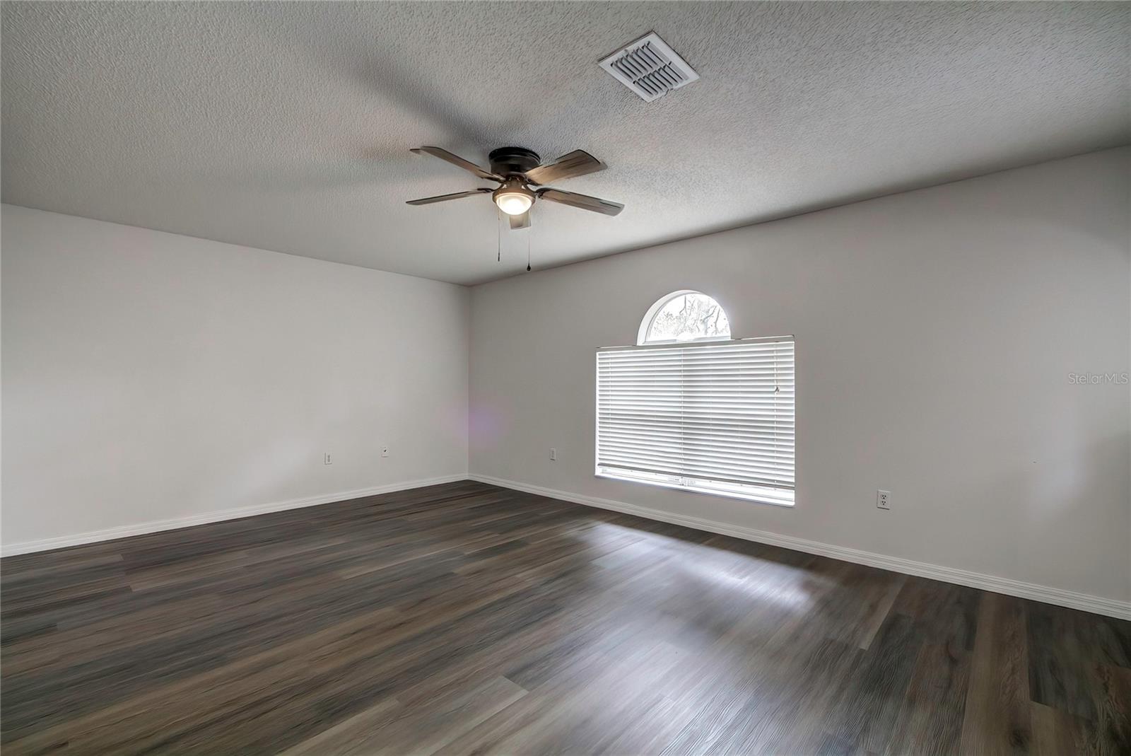 SPRING HILL - Residential Lease