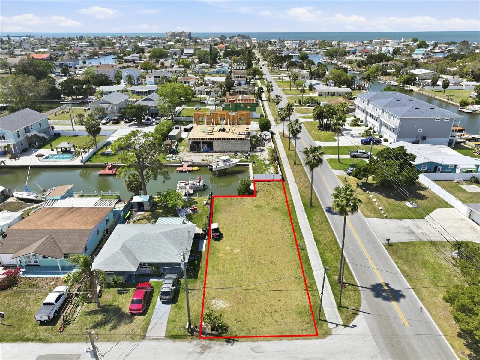 HUDSON BEACH ESTATES - Land