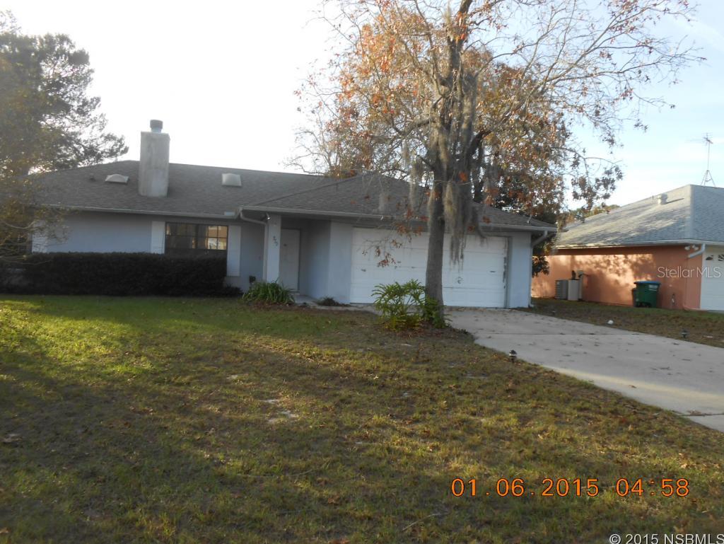 Lovely home located convenient to schools and shopping. Need a little TLC, but ready for move in.ALL MEASUREMENTS ARE APPROXIMATE. ALL INFORMATION RECORDED IN THE MLS IS INTENDED TO BE ACCURATE BUT CAN NOT BE GUARANTEED. ;Water: City
