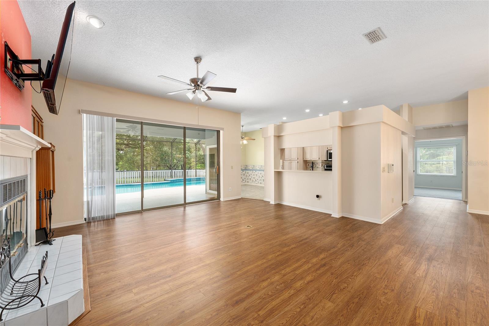 PINE RIDGE UNIT 03 - Residential