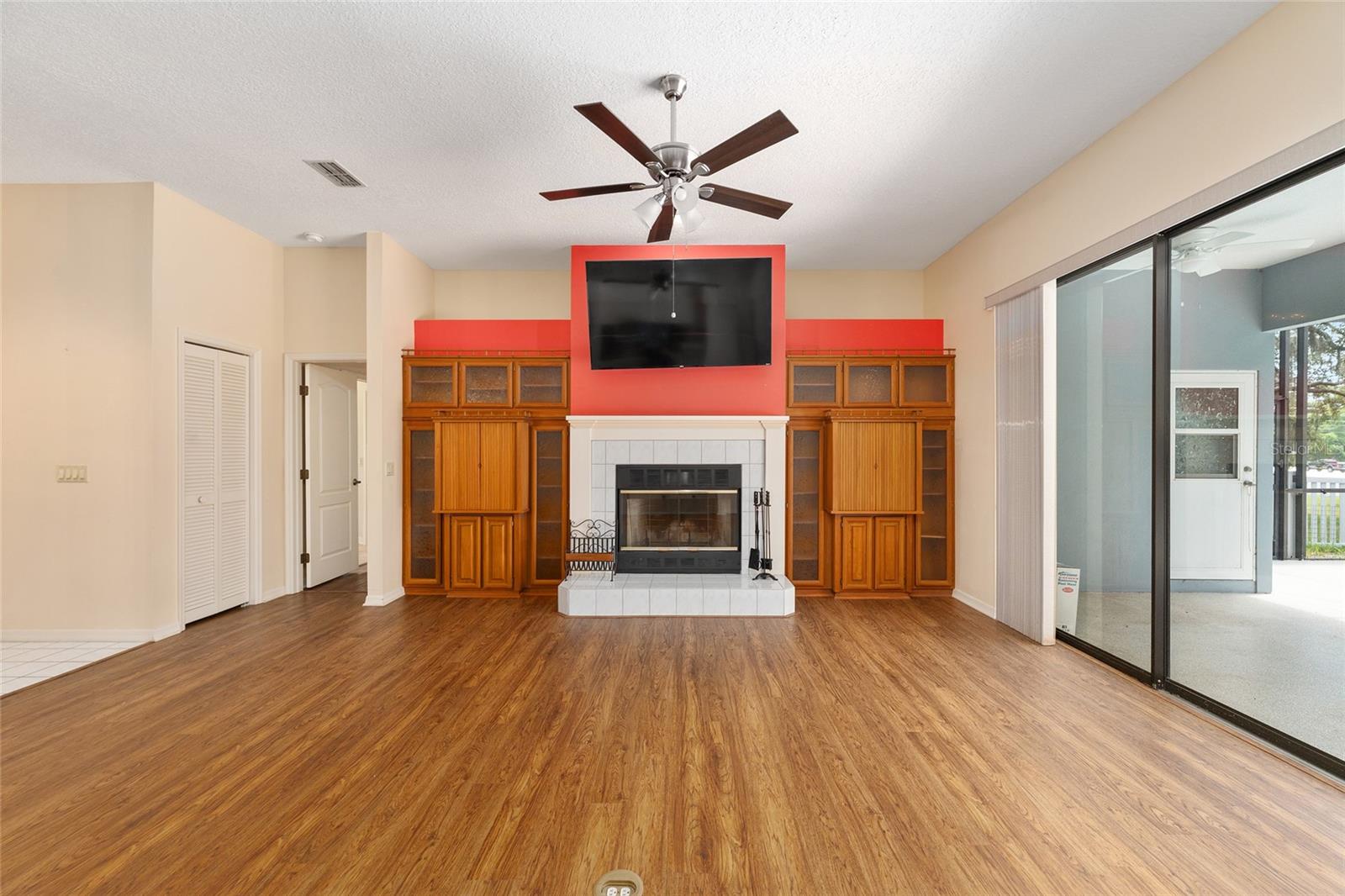 PINE RIDGE UNIT 03 - Residential