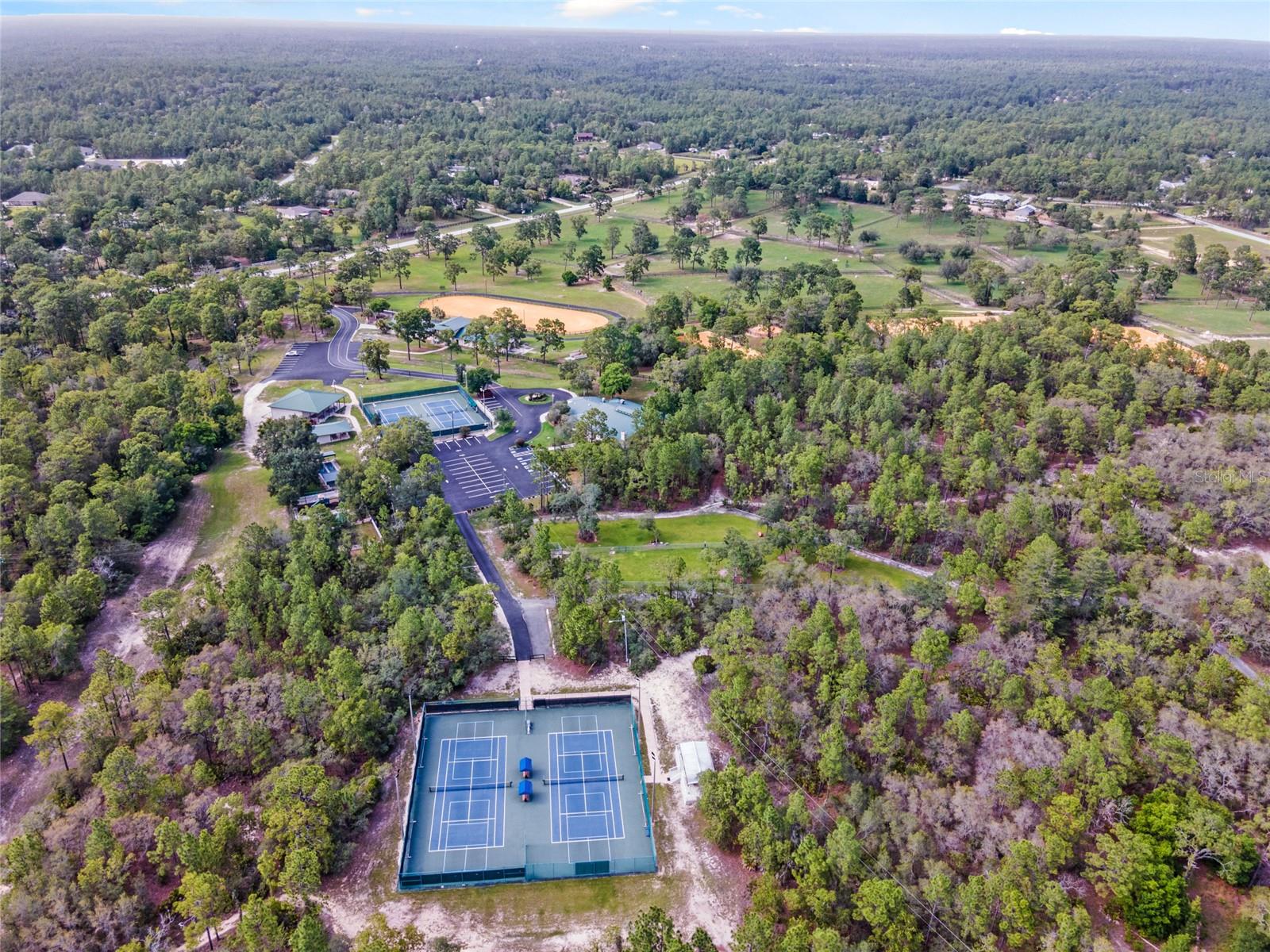 PINE RIDGE UNIT 03 - Residential