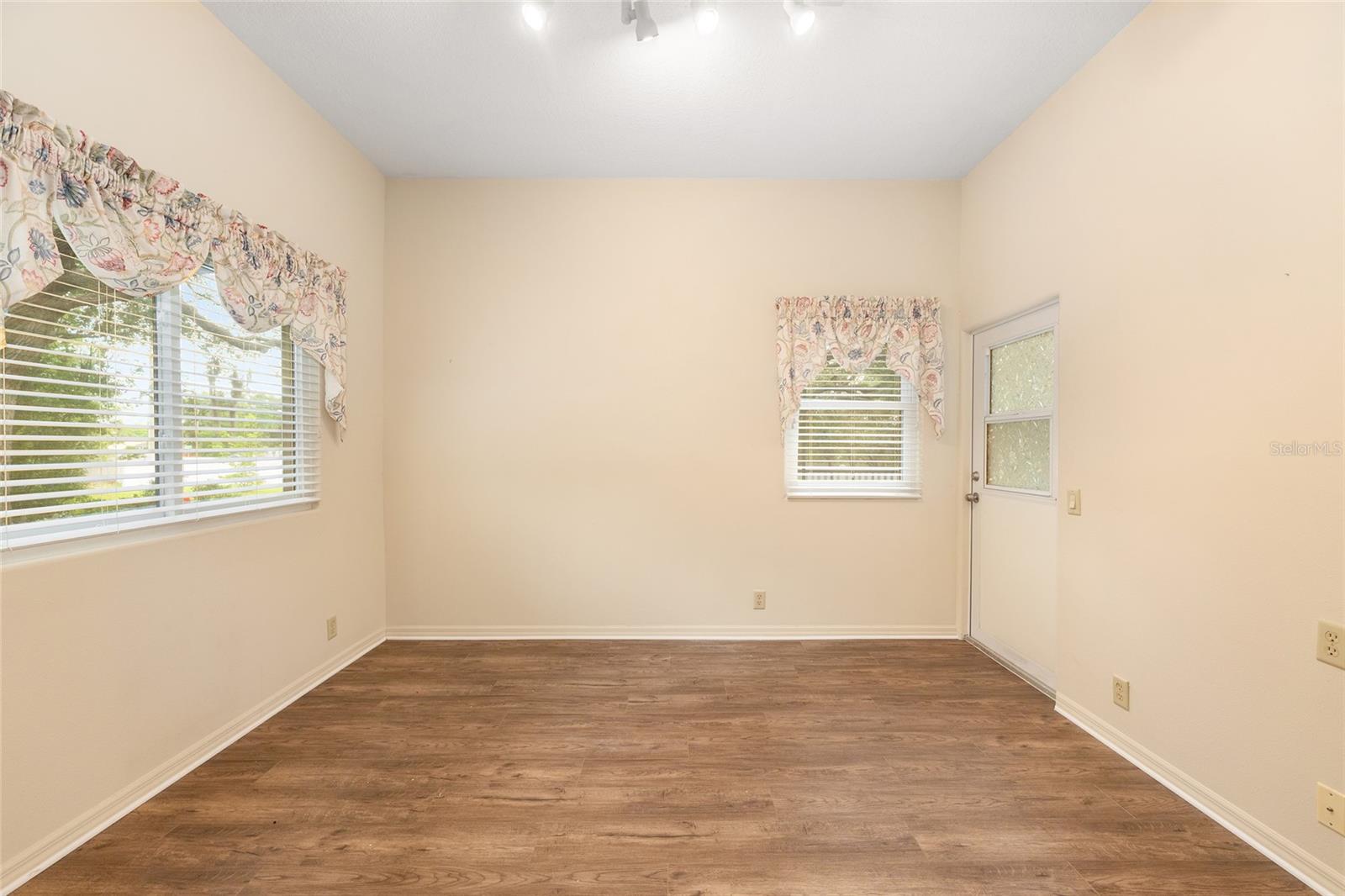 PINE RIDGE UNIT 03 - Residential