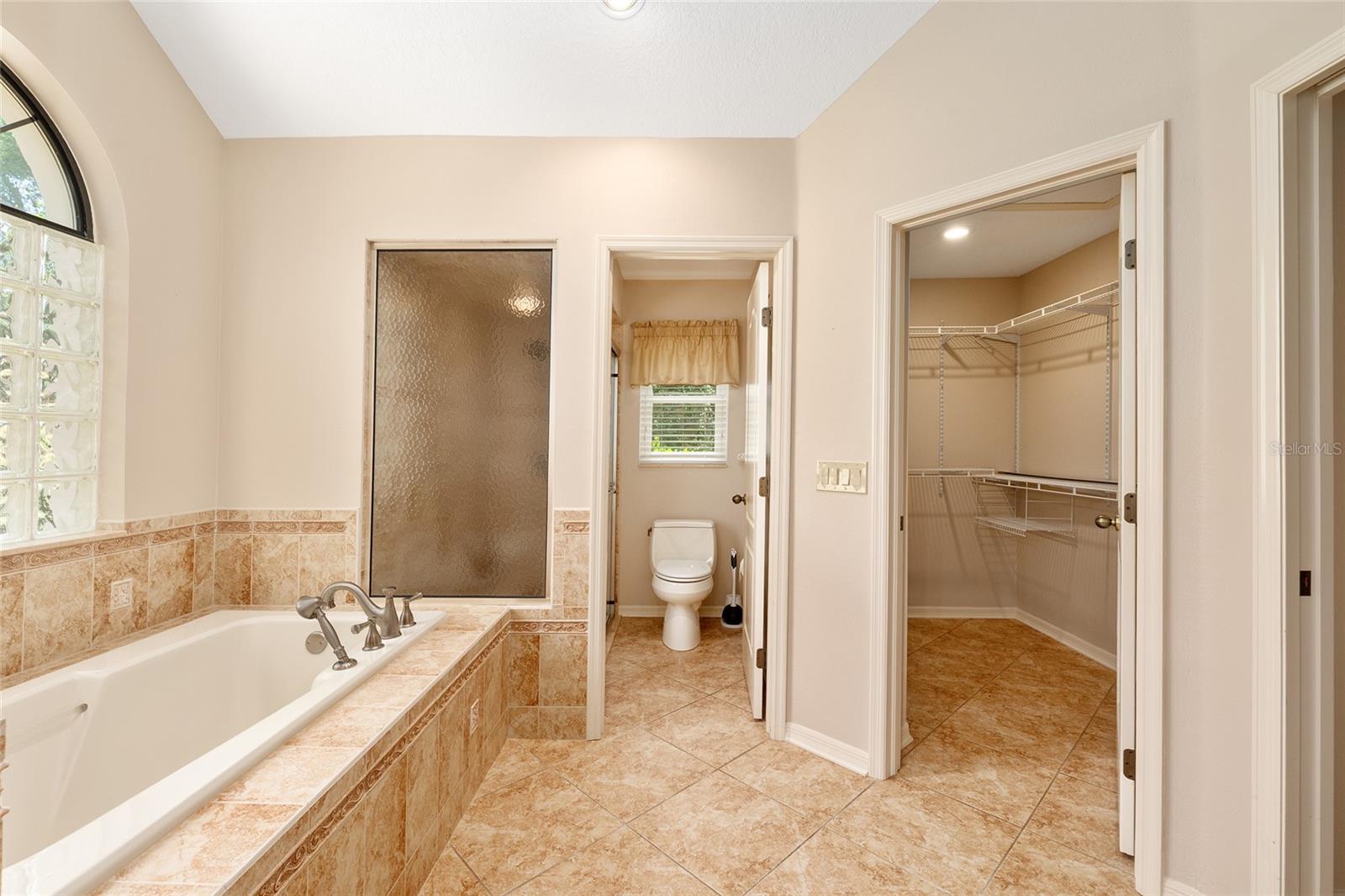 PINE RIDGE UNIT 03 - Residential