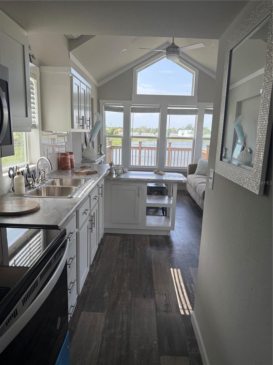 PALM BREEZE - Residential