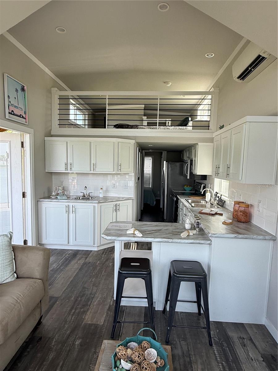 PALM BREEZE - Residential