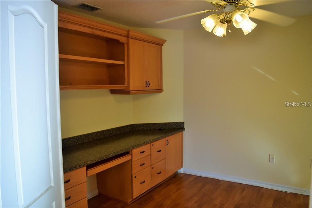 TAMPA BAY GOLF TENNIS CLUB PH 03A - Residential Lease
