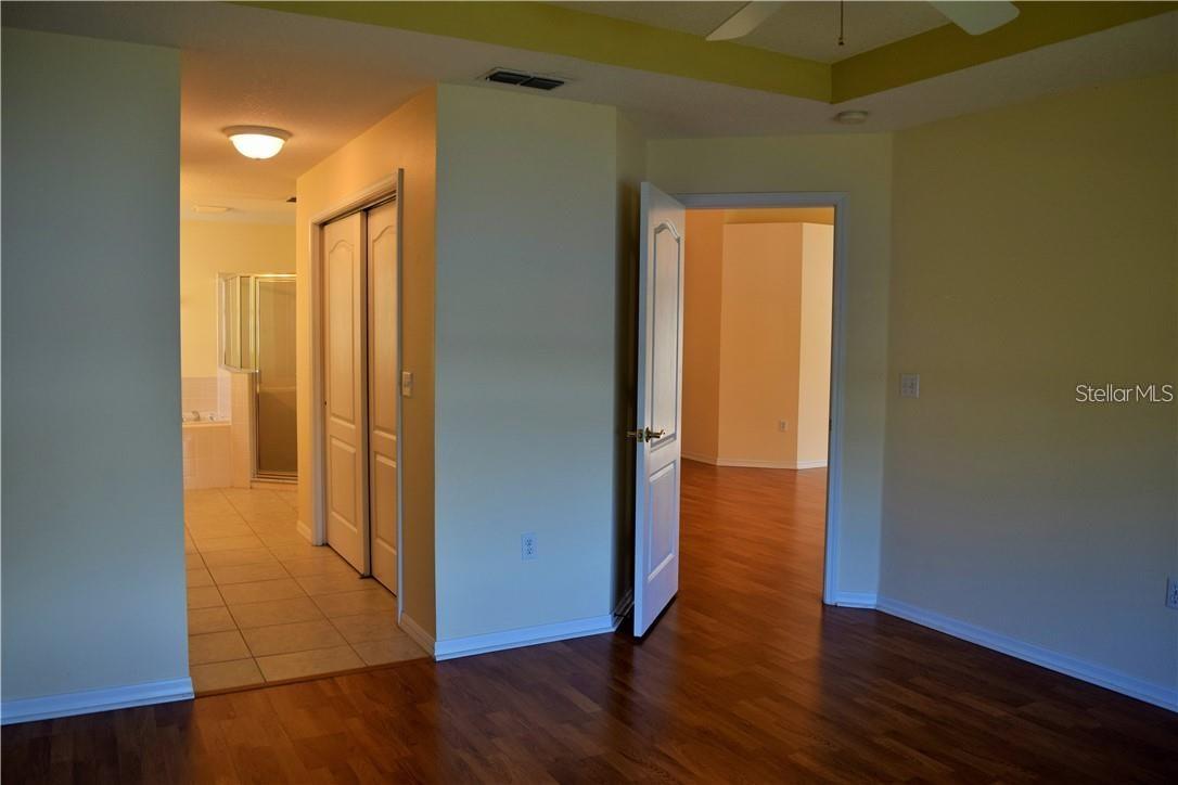 TAMPA BAY GOLF TENNIS CLUB PH 03A - Residential Lease
