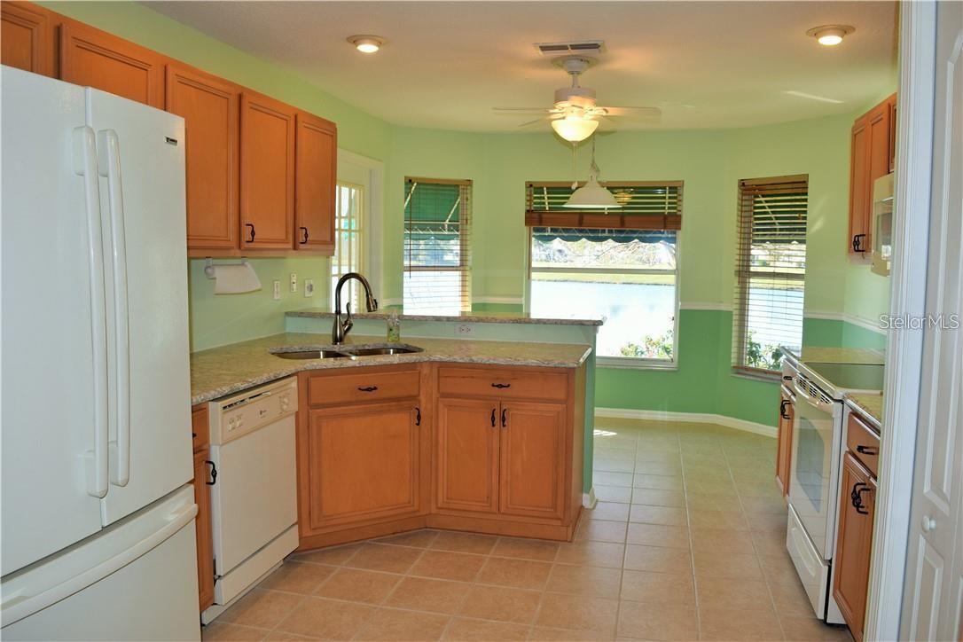 TAMPA BAY GOLF TENNIS CLUB PH 03A - Residential Lease