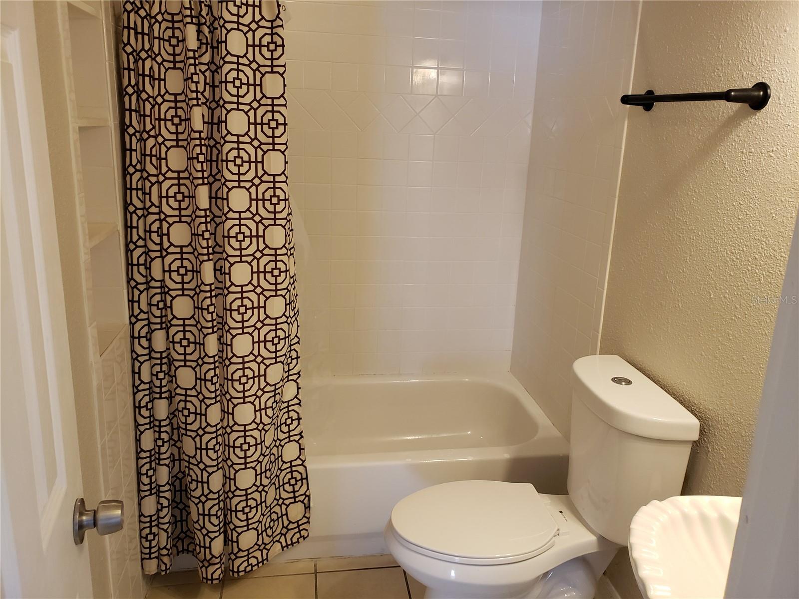 LAGO VISTA SUB - Residential Lease