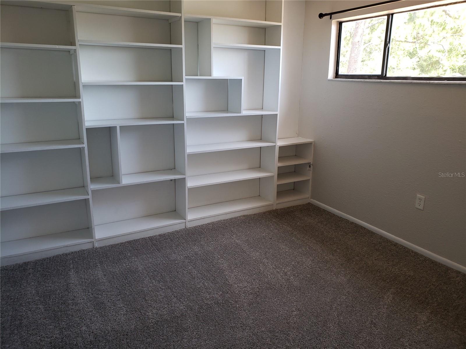 LAGO VISTA SUB - Residential Lease