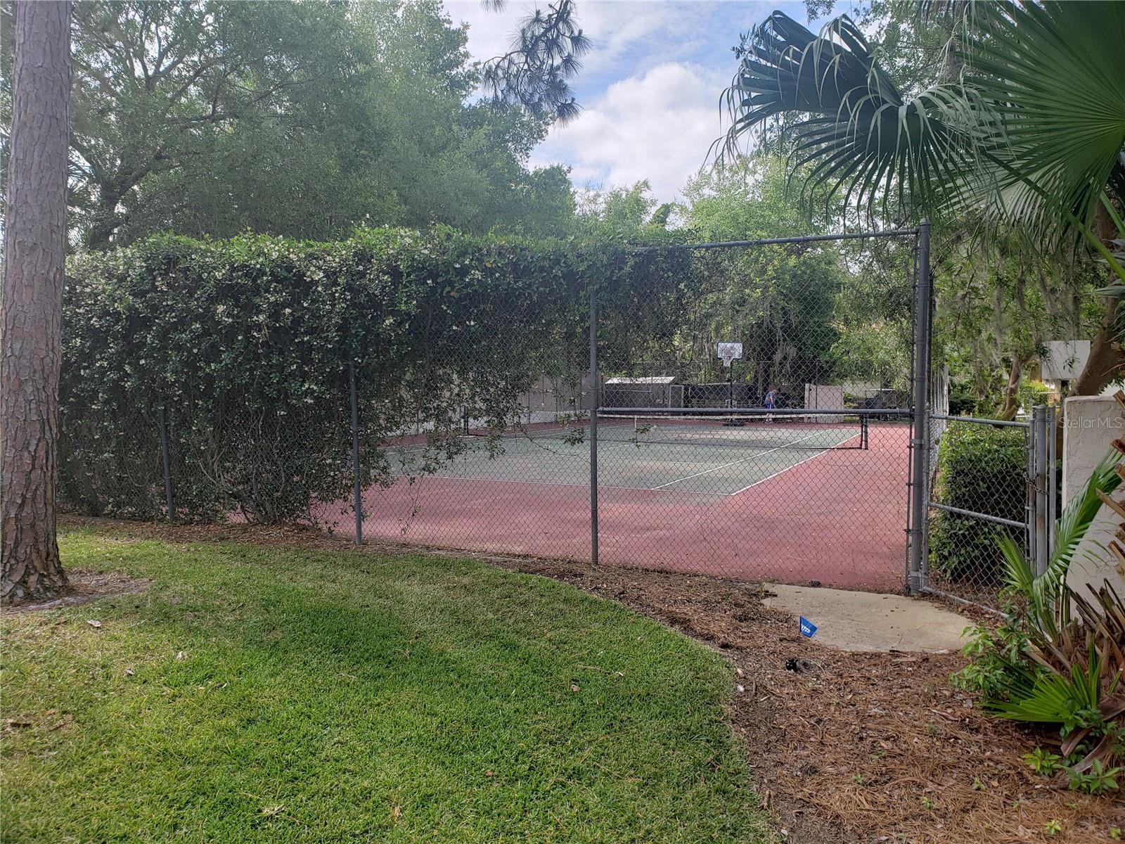 LAGO VISTA SUB - Residential Lease