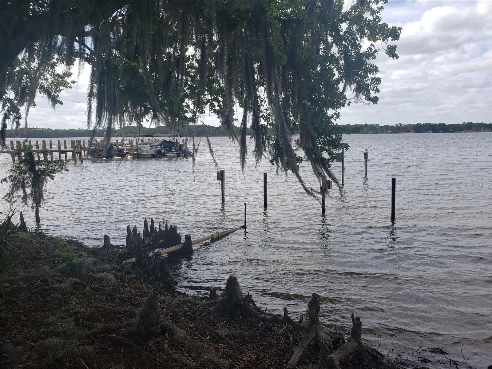 LAGO VISTA SUB - Residential Lease