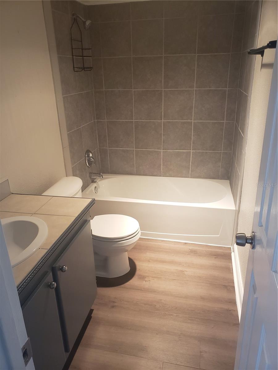 LAGO VISTA SUB - Residential Lease