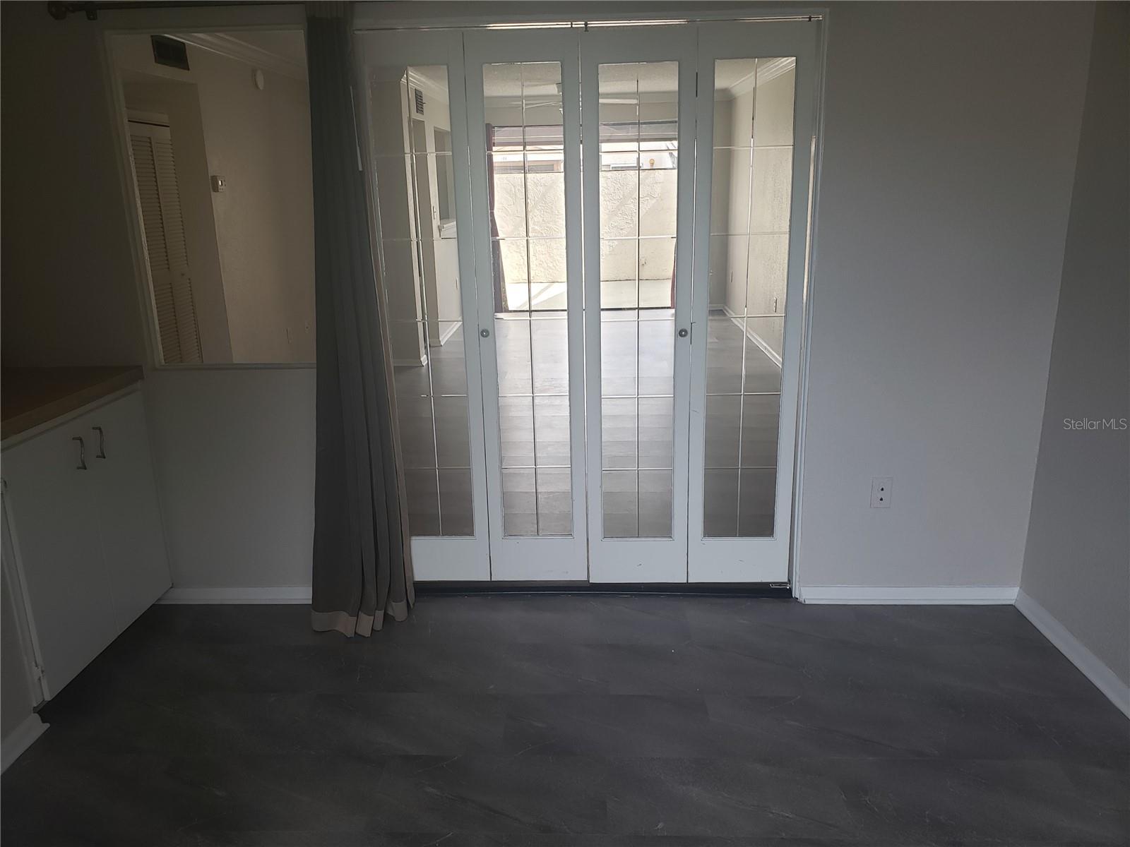 LAGO VISTA SUB - Residential Lease