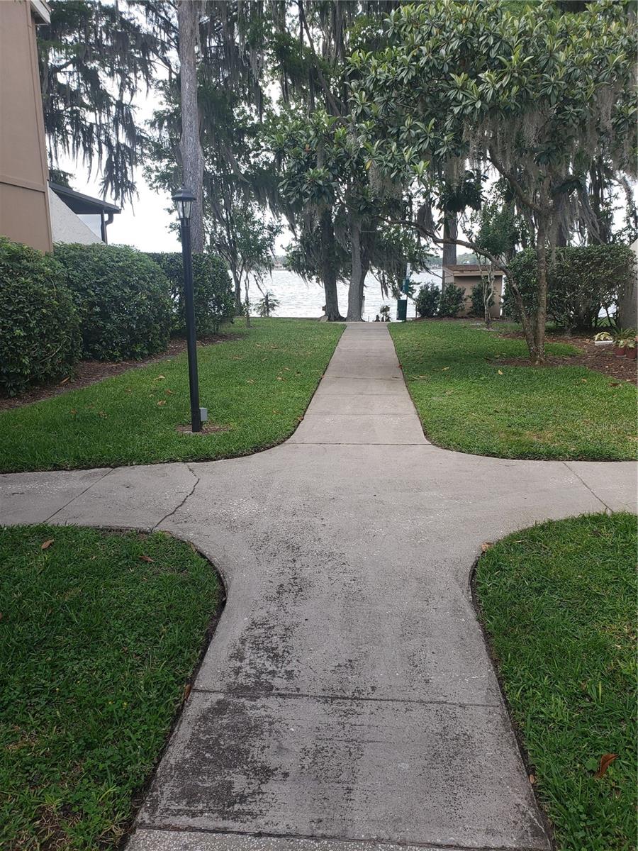 LAGO VISTA SUB - Residential Lease