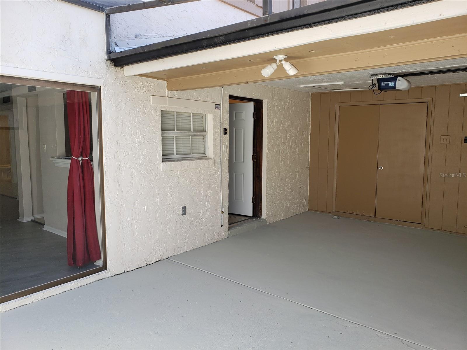 LAGO VISTA SUB - Residential Lease