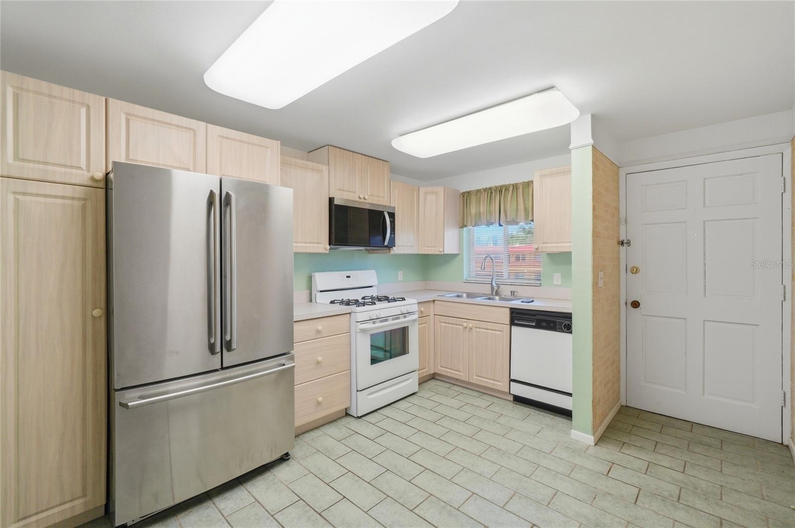 ORCHID SPGS VILL 400 SAN MIGUEL - Residential