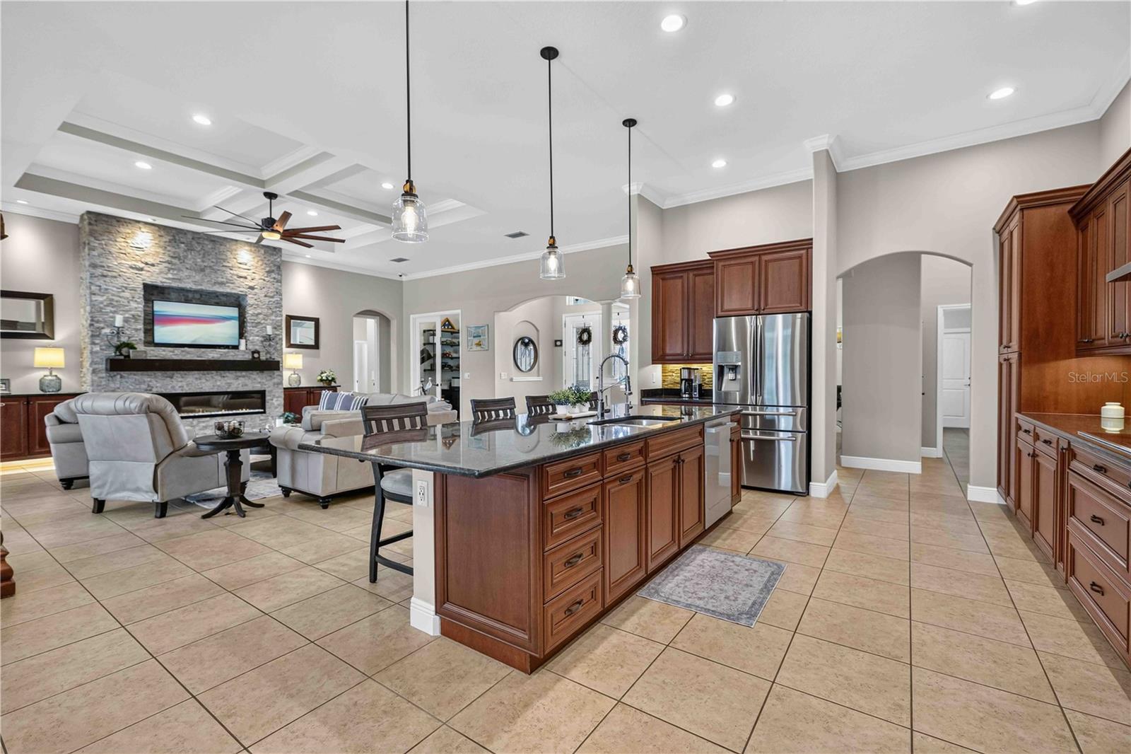 TWIN RIVERS - Residential
