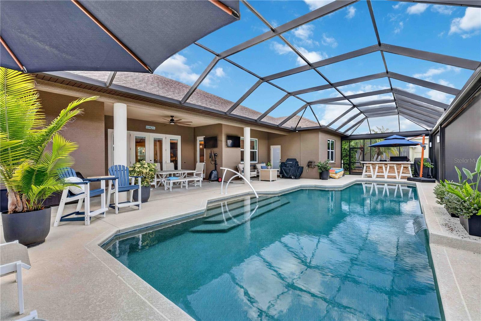 TWIN RIVERS - Residential