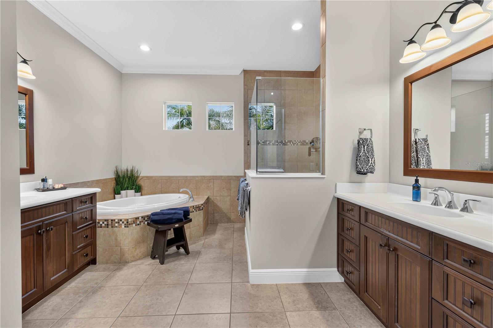 TWIN RIVERS - Residential