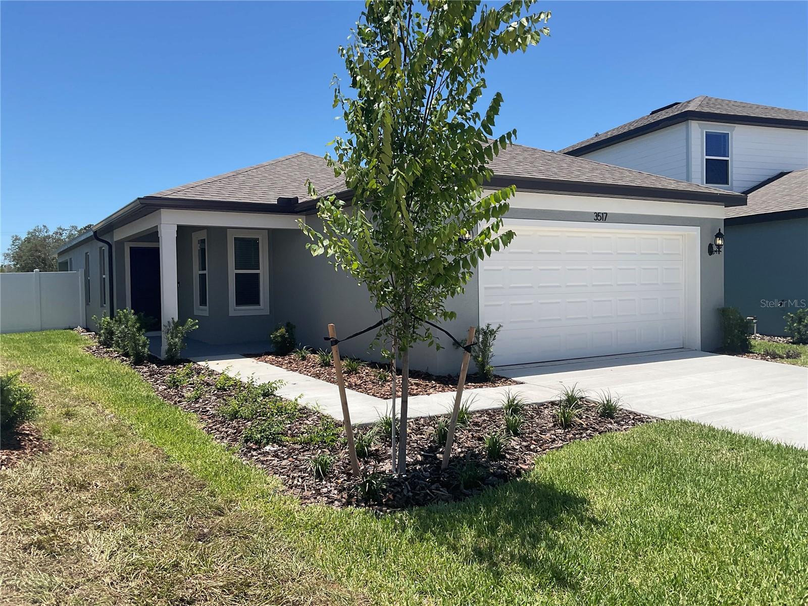 CALDERA PHASES 3 & 4 - Residential Lease
