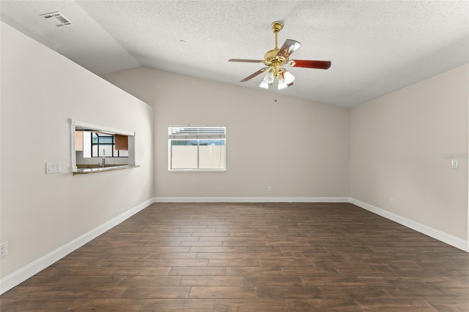 CARMEL PARK - Residential