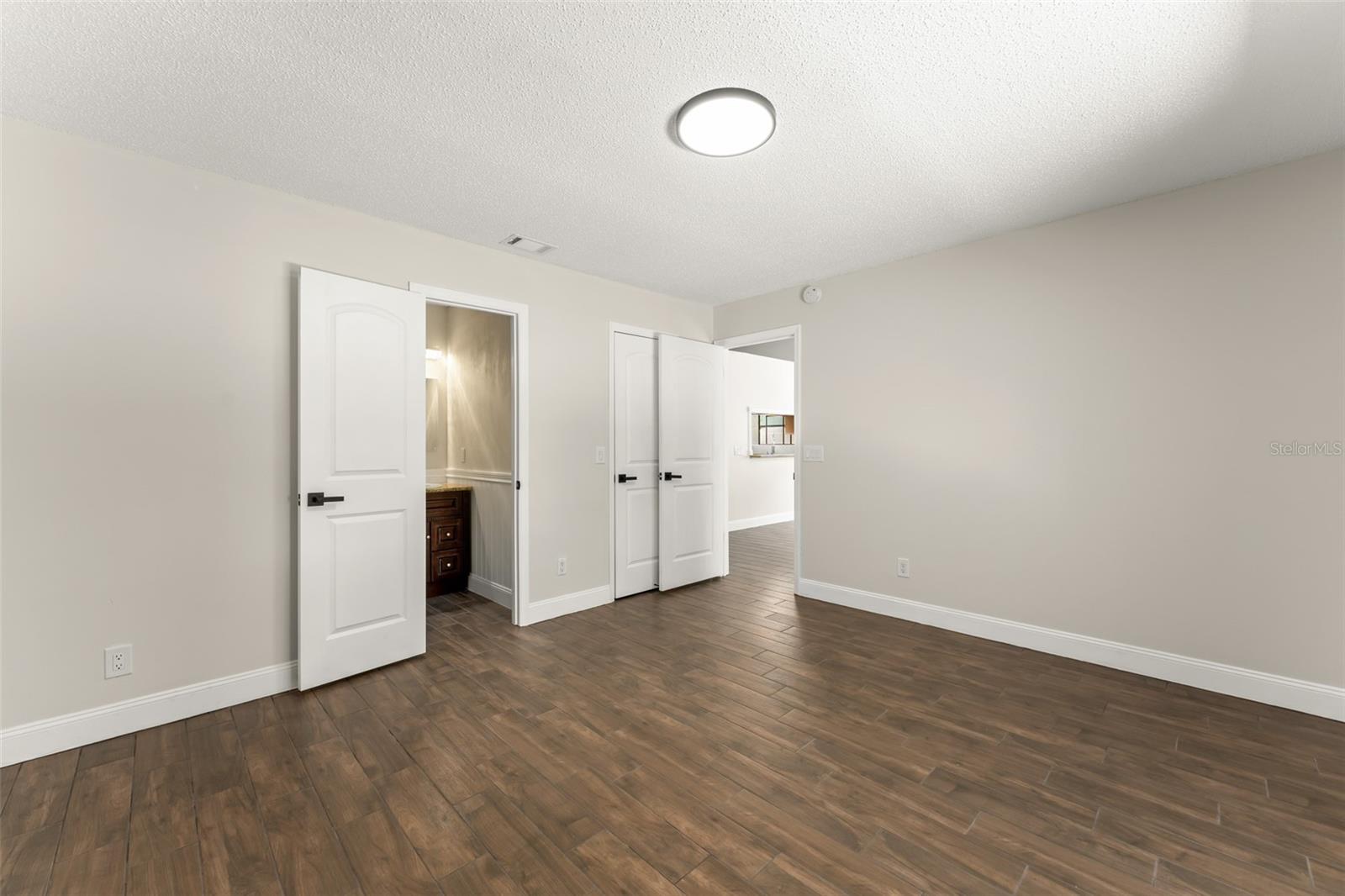 CARMEL PARK - Residential