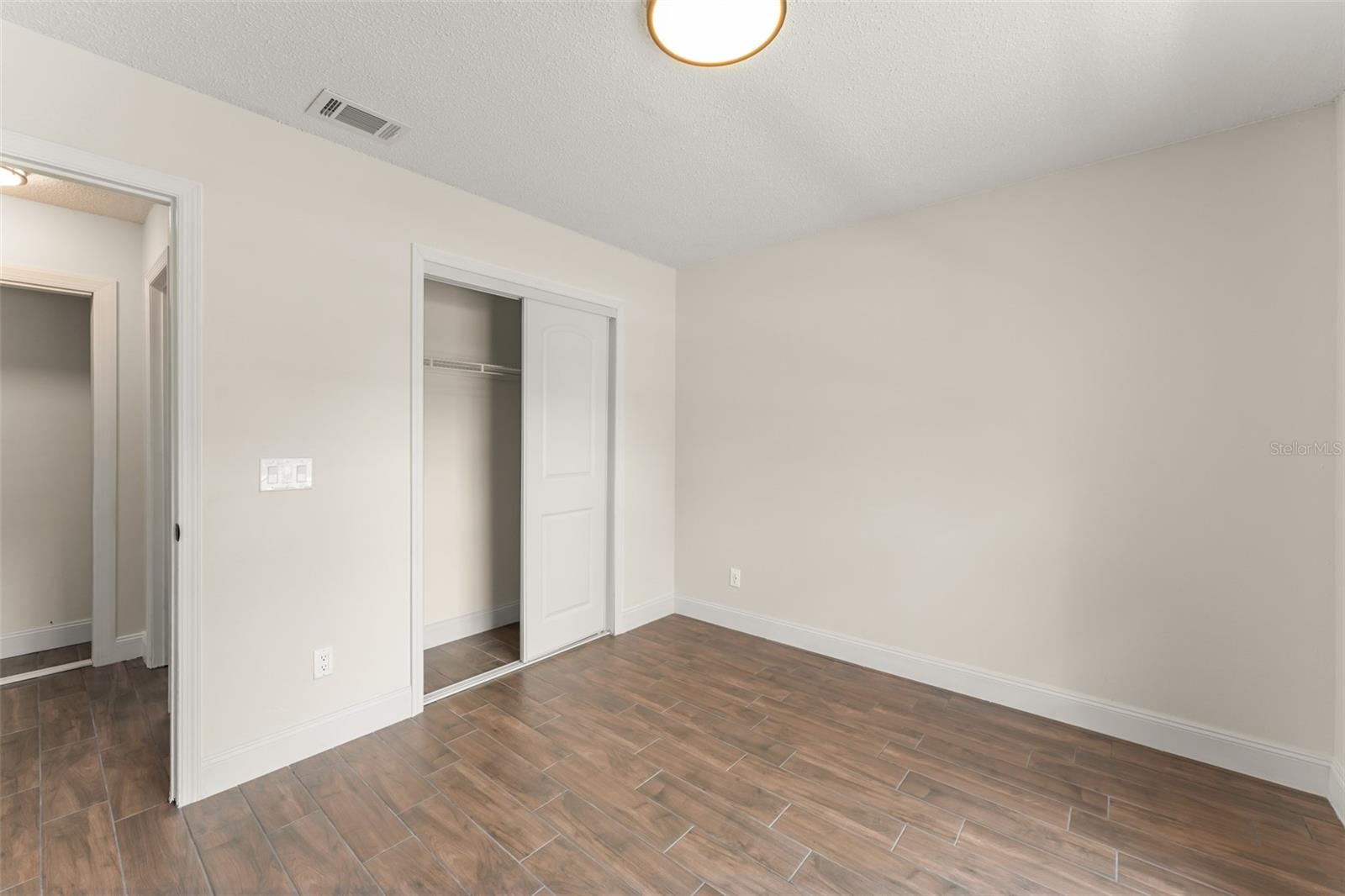 CARMEL PARK - Residential