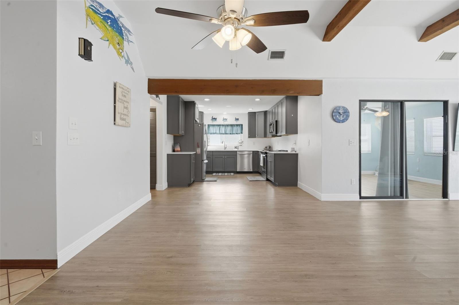 SEYMOUR UNREC 251 6430 06 - Residential