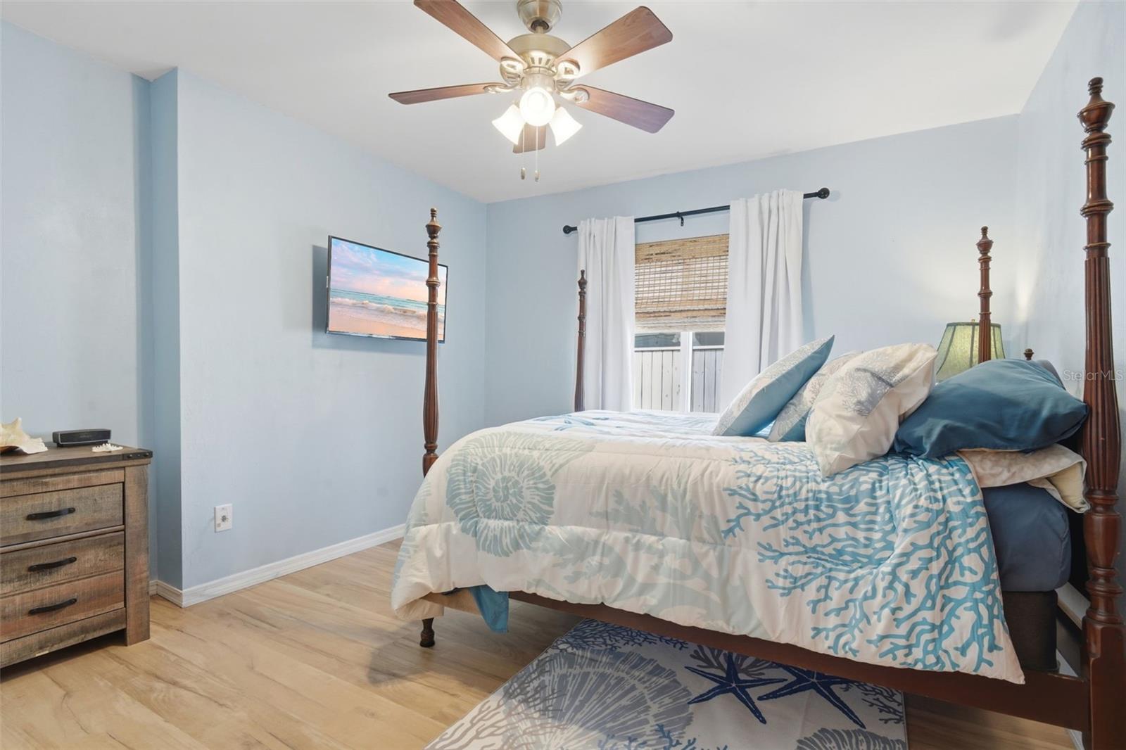 SEYMOUR UNREC 251 6430 06 - Residential