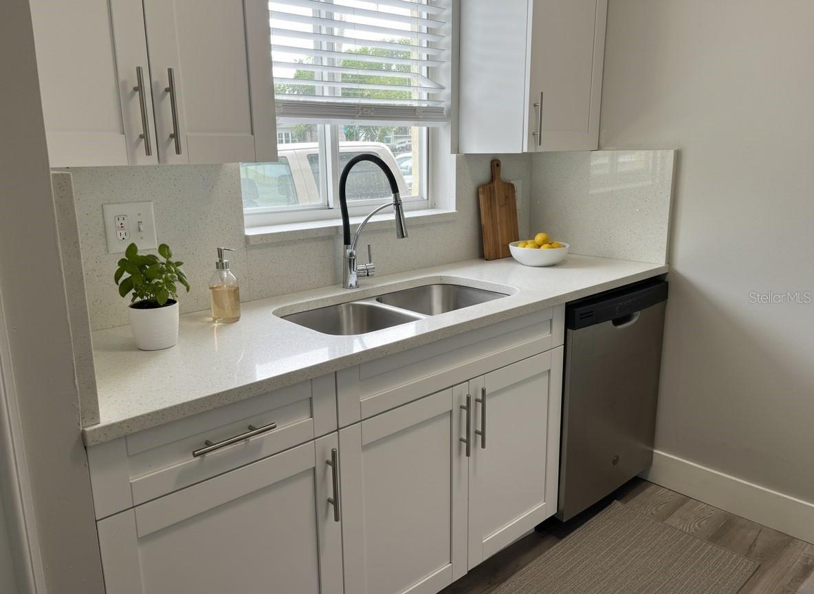 PALMA CEIA GARDENS CONDO - Residential