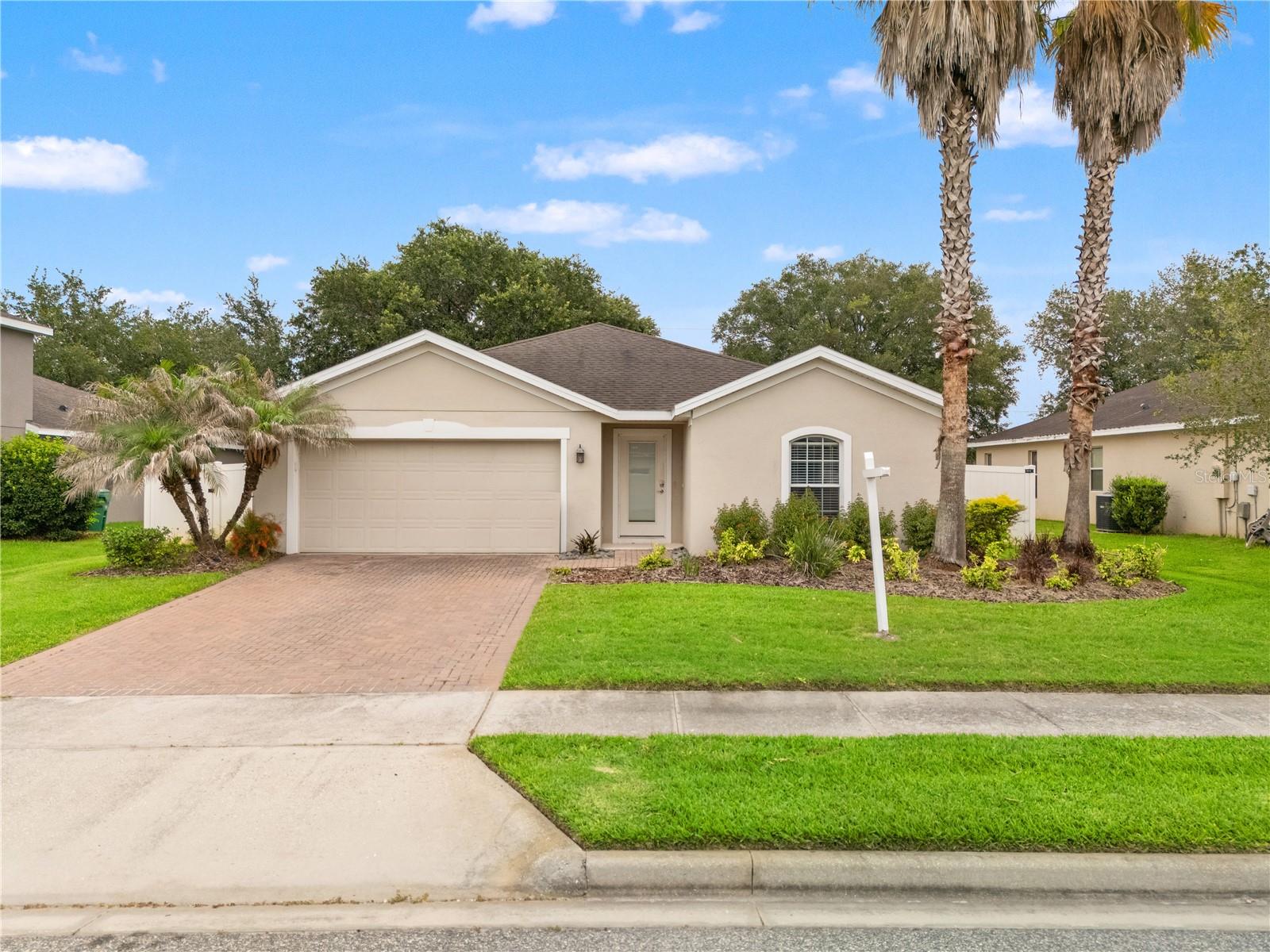 Welcome to Covington Chase — one of Winter Garden's most sought-after communities! This charming 3BR/2BA/2-car garage home built in 2014 features an open great room layout, split bedrooms, and a 2-car garage. Enjoy community amenities including a pool, playground, and clubhouse, all just minutes from Historic Downtown Winter Garden, the West Orange Trail, Winter Garden Village shopping, and SR 429. Disney World and Universal Studios are less than 20 miles away. Don't miss this gem — schedule your showing today!
