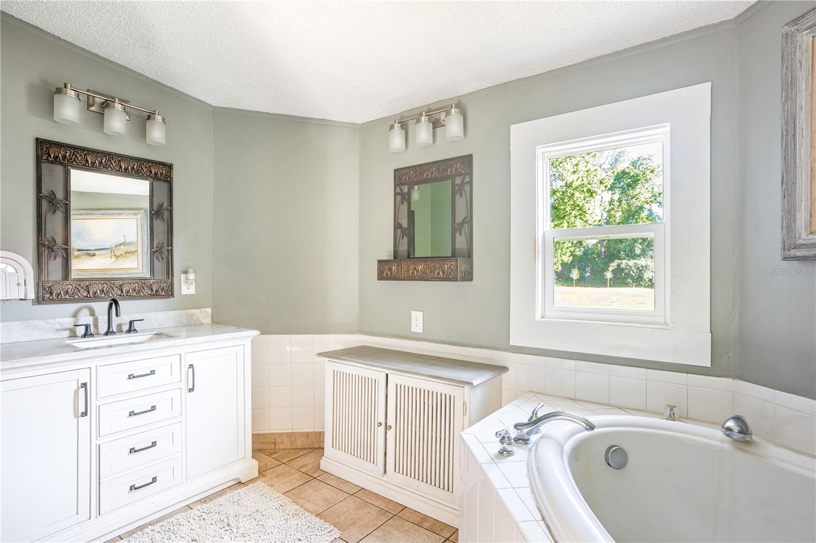 WEKIVA RIVER ACRES - Residential