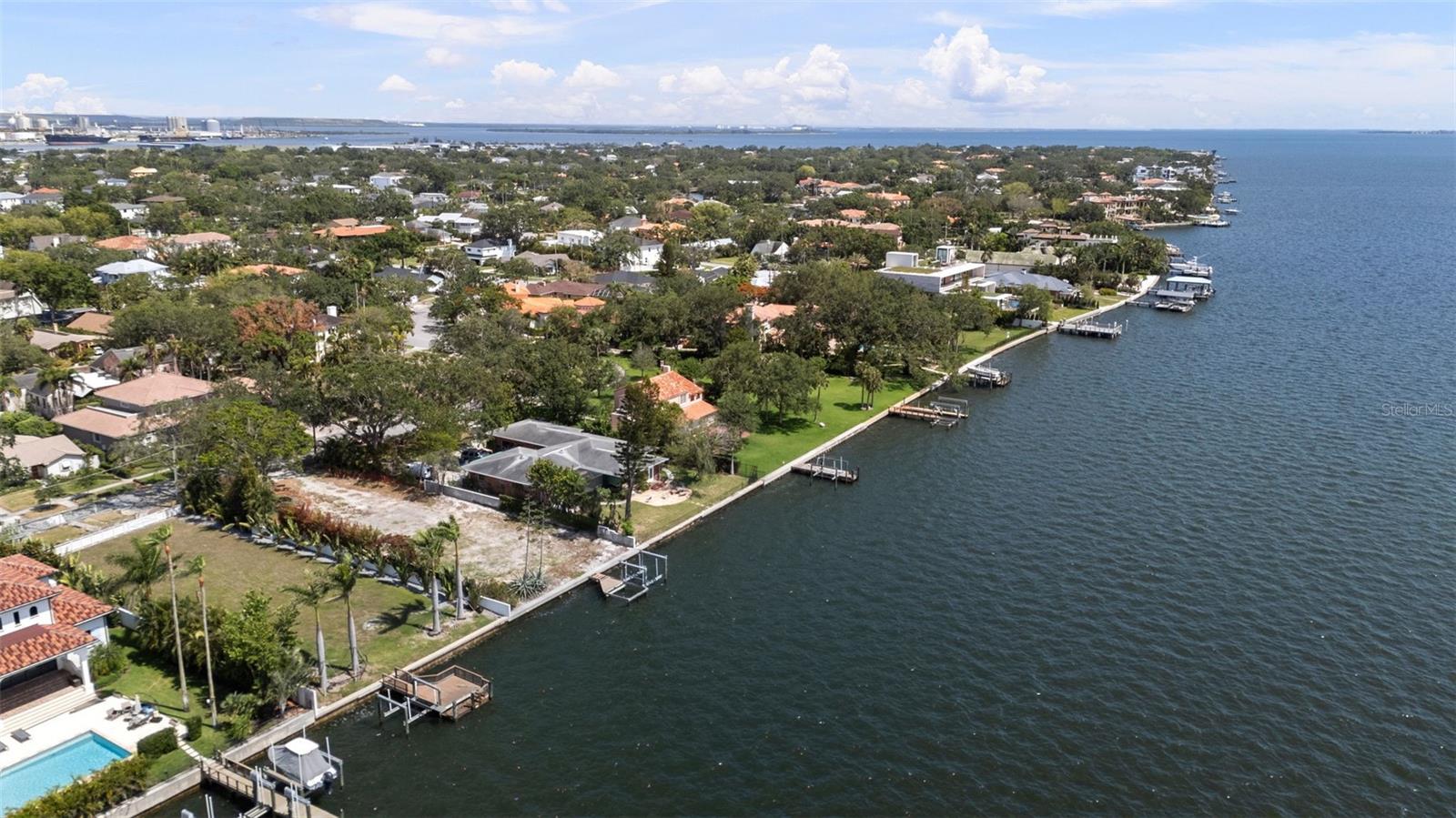 DAVIS ISLANDS PB10 PG52 TO 57 - Residential